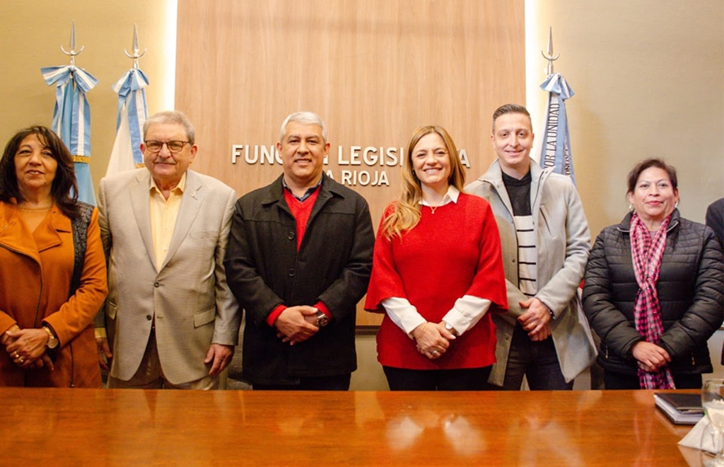 BENEFICIO PARA LOS TRABAJADORES: LA FUNCIÓN LEGISLATIVA FIRMÓ CONVENIO CON AJALAR