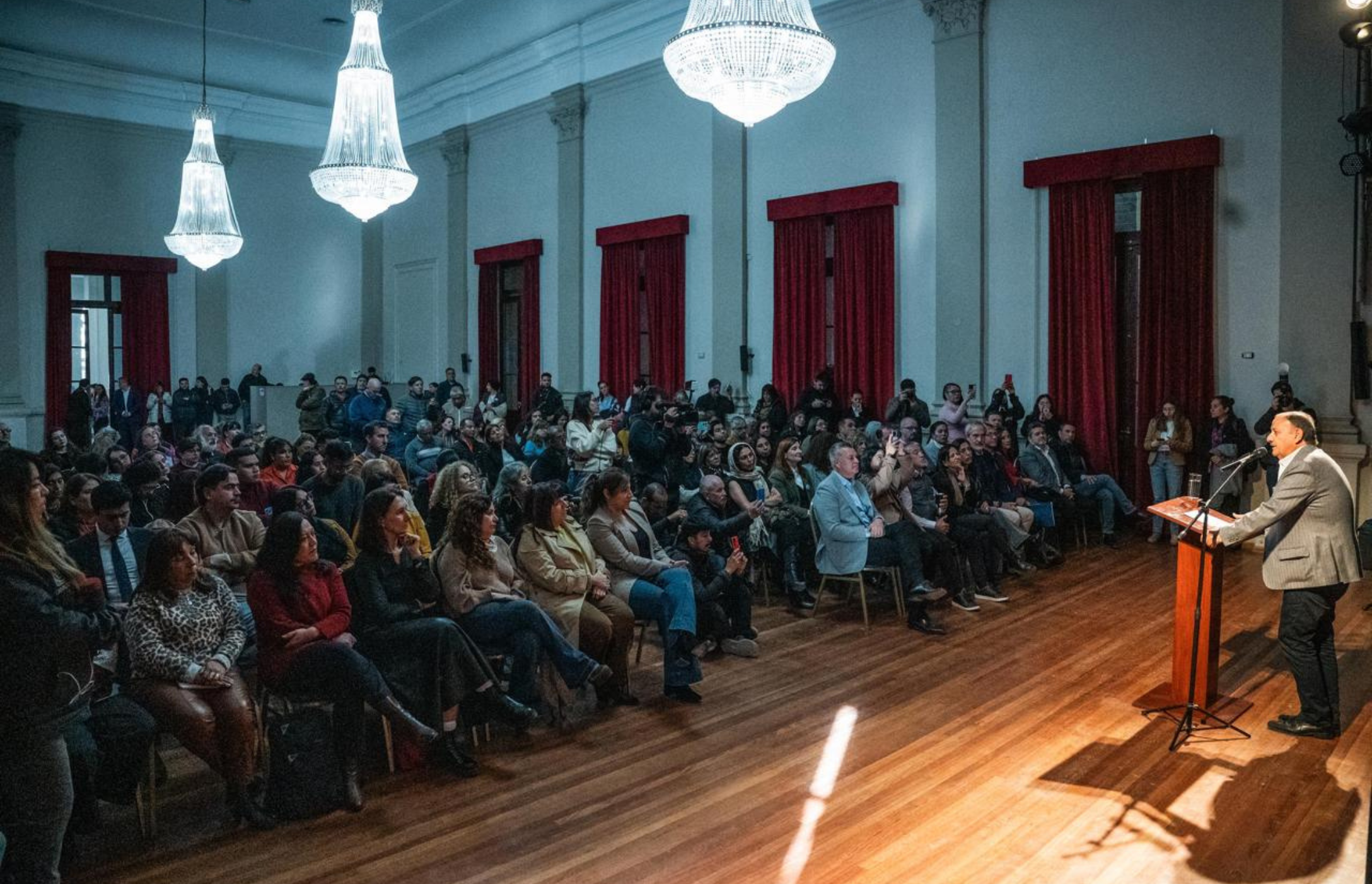 QUINTELA SE PROCLAMÓ EN FAVOR DEL FEDERALISMO CULTURAL Y CONVOCÓ A RESISTIR EL AJUSTE