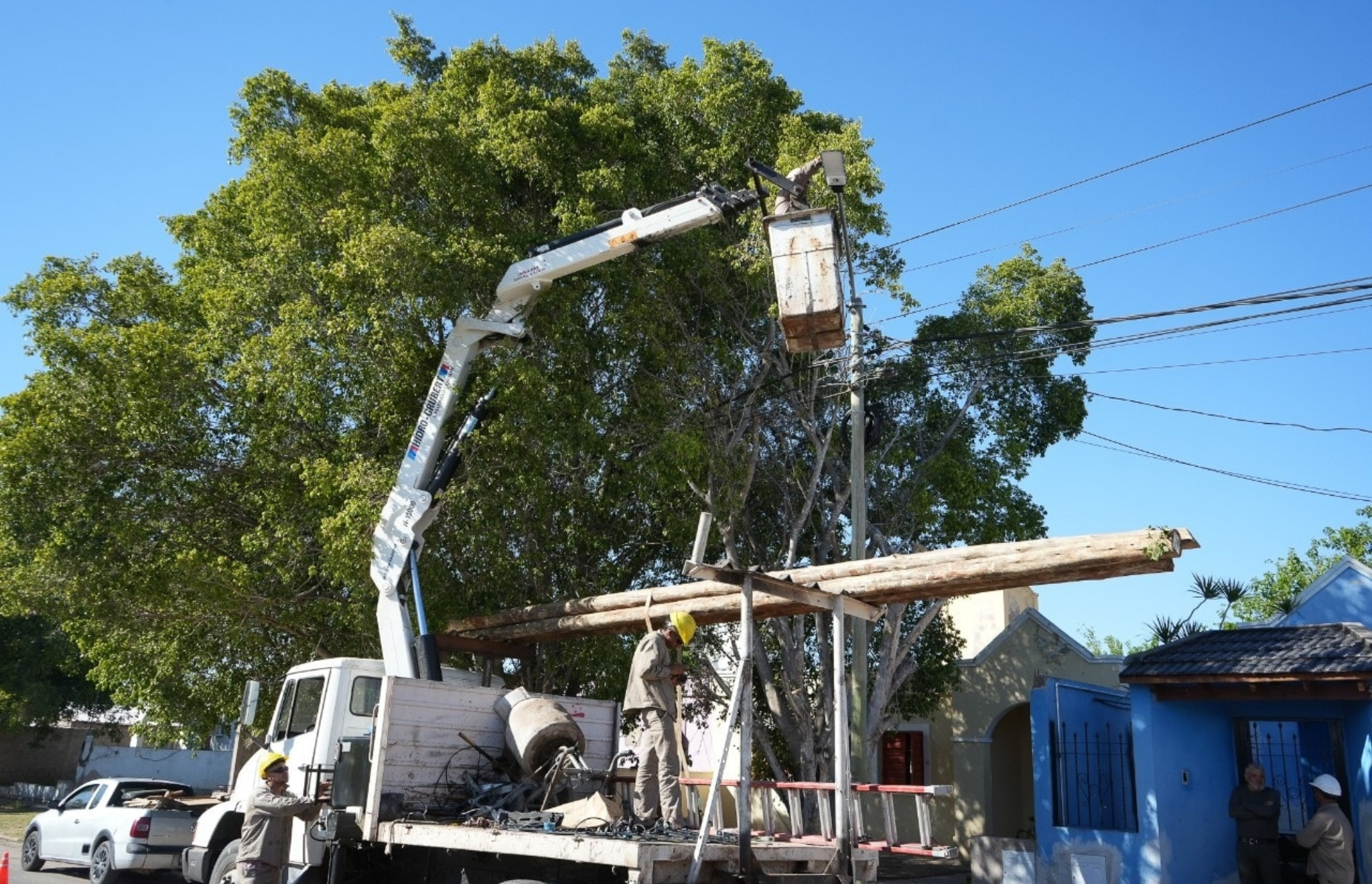 EL MUNICIPIO Y EDELAR AMPLÍAN LAS TAREAS EN LA ZONA SUR