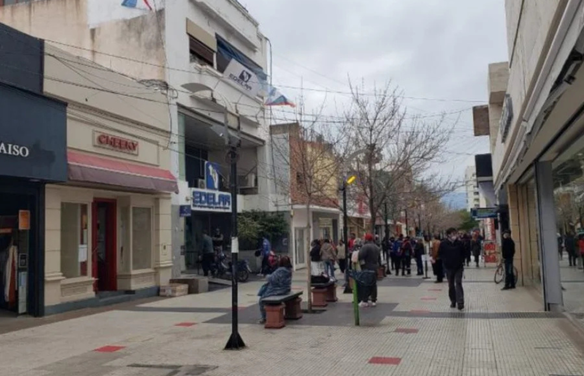 PREOCUPACIÓN EN COMERCIOS RIOJANOS POR LA SOSTENIDA CAÍDA DE VENTAS