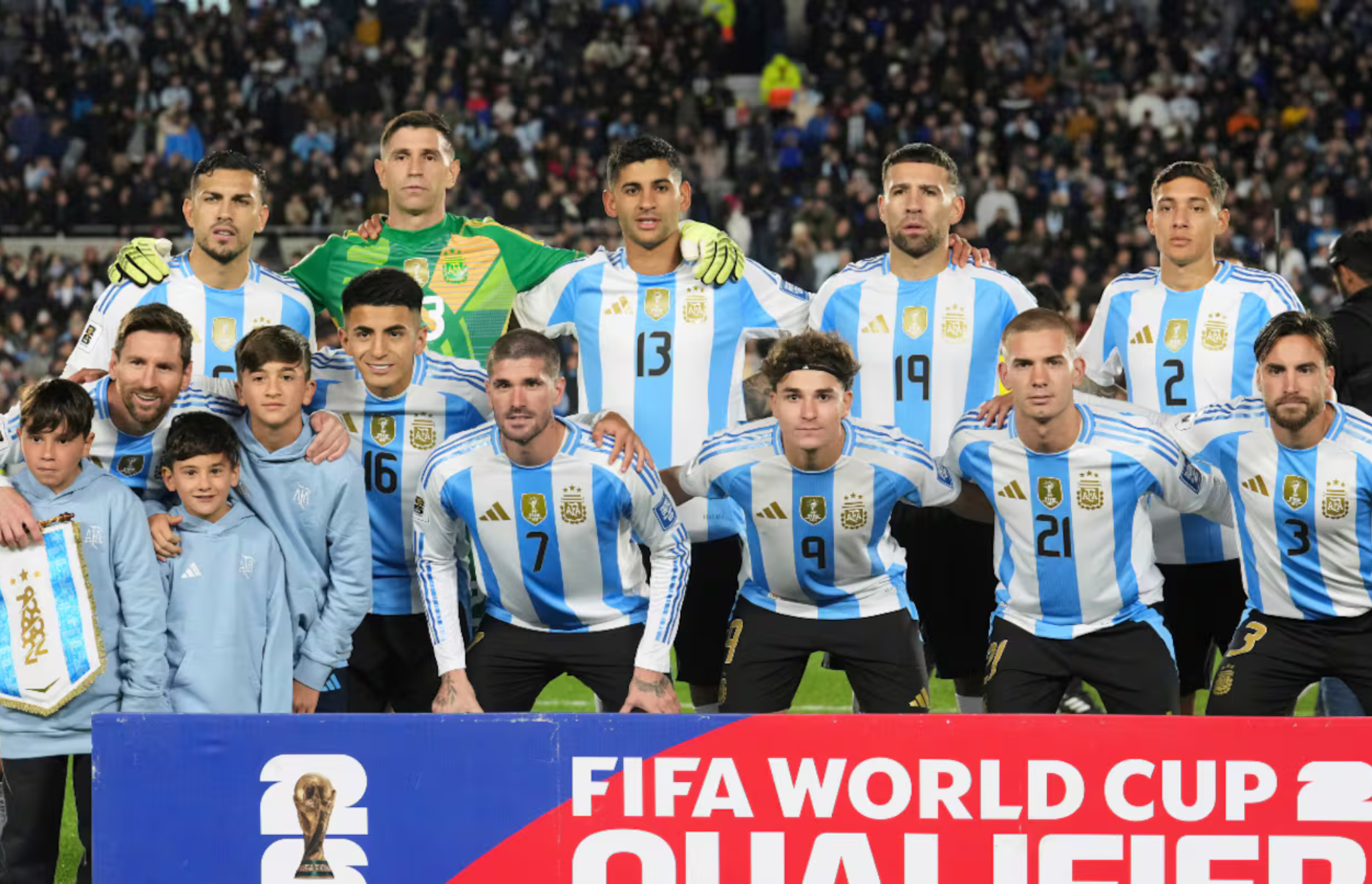 LA SCALONETA RECUPERÓ EL PRIMER PUESTO DEL RANKING FIFA A UNA SEMANA DEL MUNDIAL