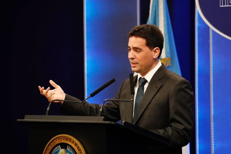EL GOBIERNO «CONFÍA» EN QUE DESDE AHORA HABRÁ RECUPERACIÓN SALARIAL