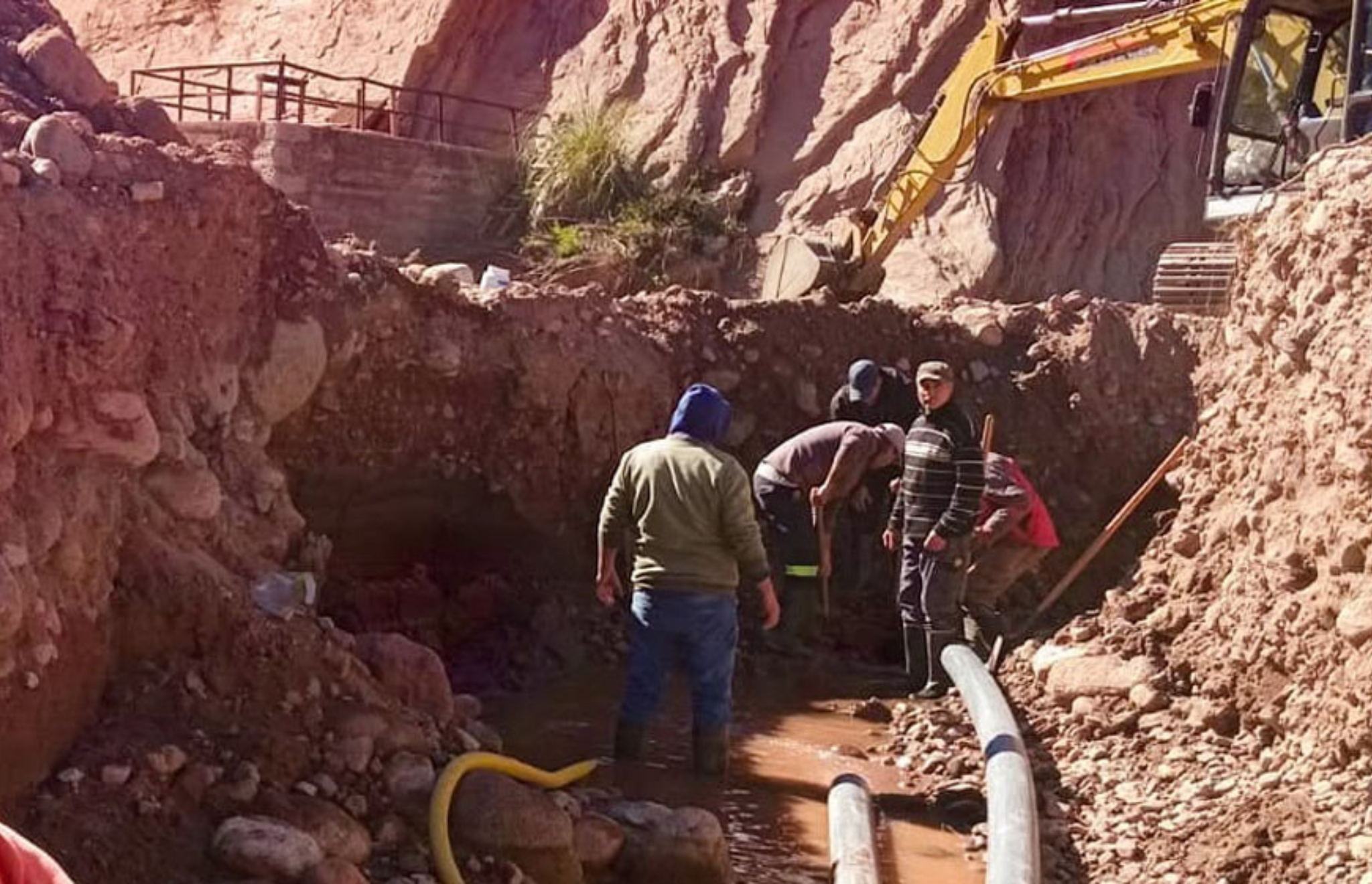 AVANZA LA CONSTRUCCIÓN DE LA SEGUNDA GALERÍA FILTRANTE PARA OPTIMIZAR EL SERVICIO DE AGUA EN FAMATINA