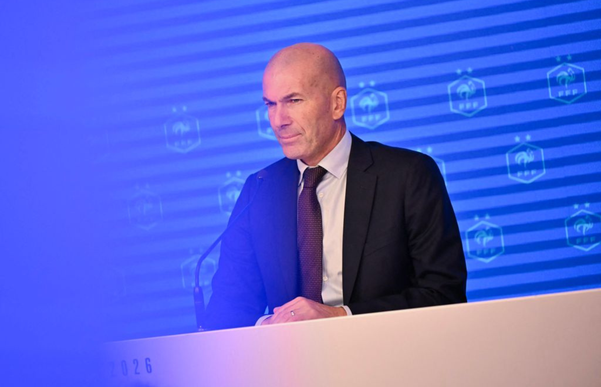 ZINEDINE ZIDANE ES EL NUEVO ENTRENADOR DE FRANCIA