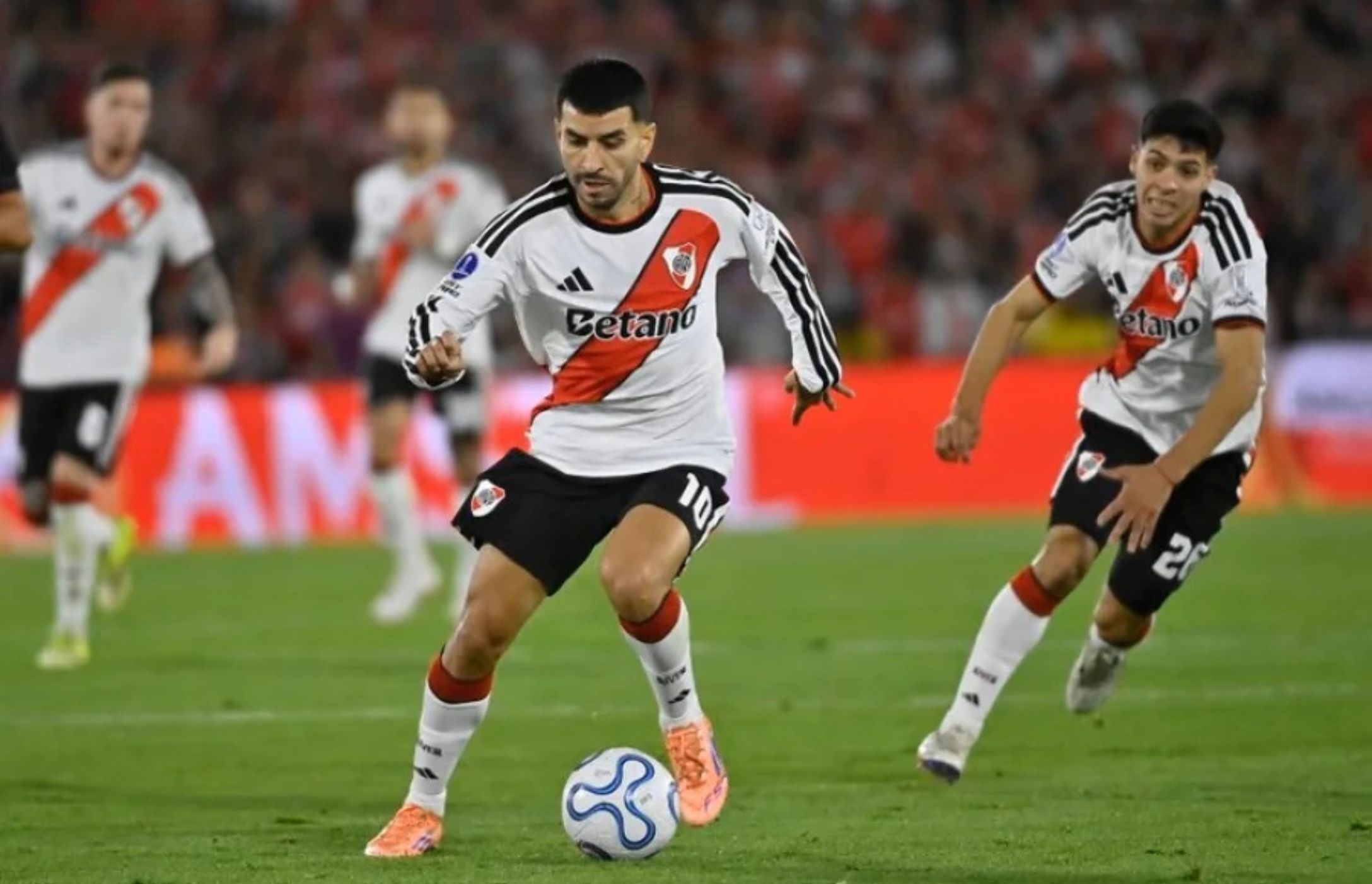 RIVER SE TRAJO UN EMPATE DE SU VISITA A BOGOTÁ
