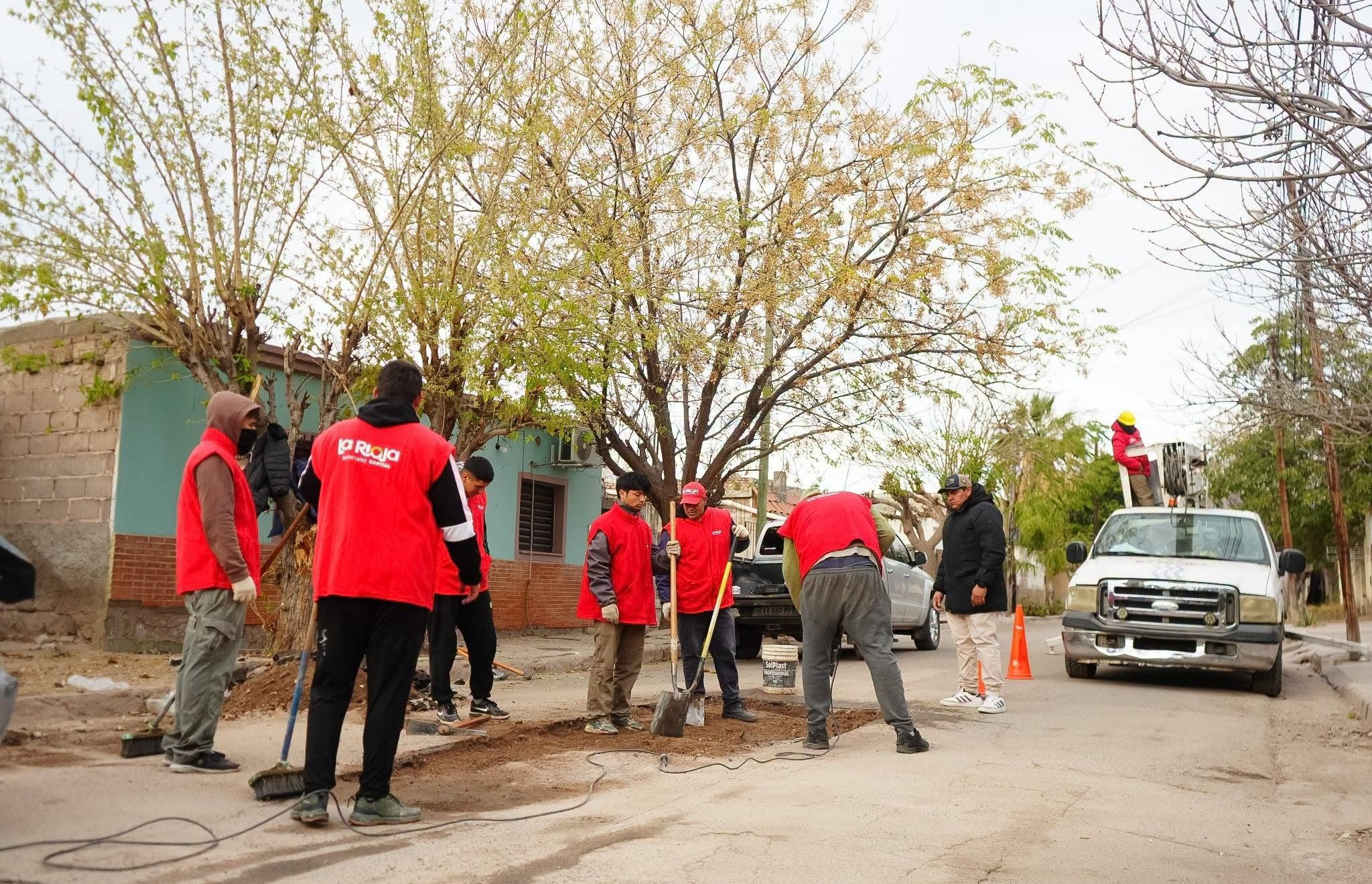 “EL MUNICIPIO EN TU BARRIO” LLEGÓ CON MÁS SERVICIOS Y SOLUCIONES AL BARRIO SAN MARTÍN
