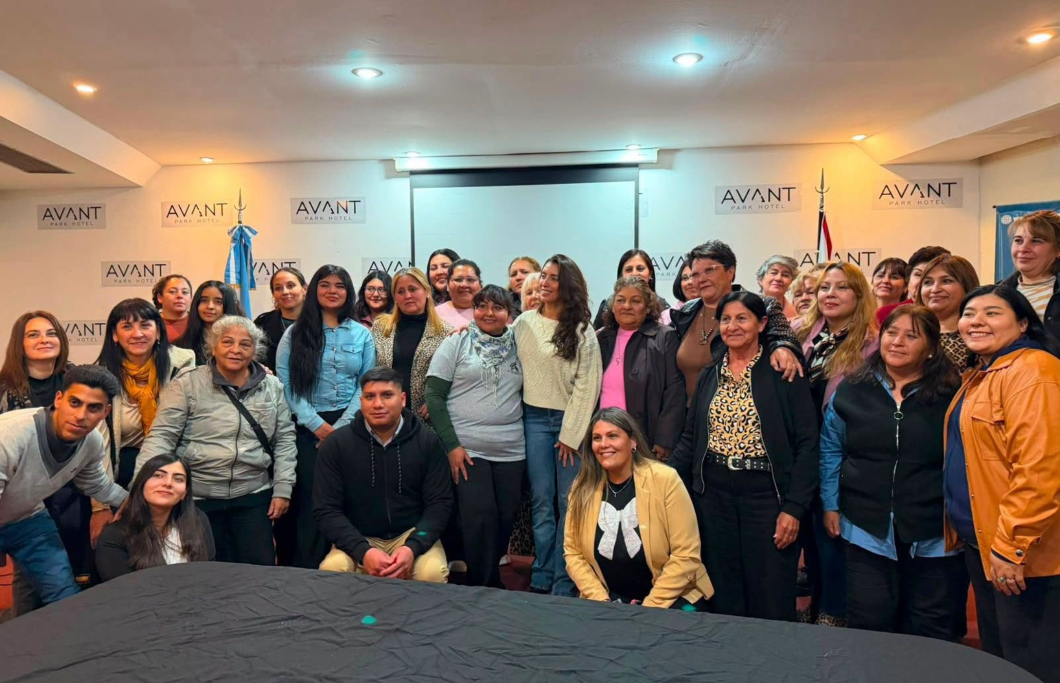 LA SENADORA FLORENCIA LÓPEZ FORTALECE SU TRABAJO CON LAS IGLESIAS EVANGÉLICAS DE TODA LA PROVINCIA