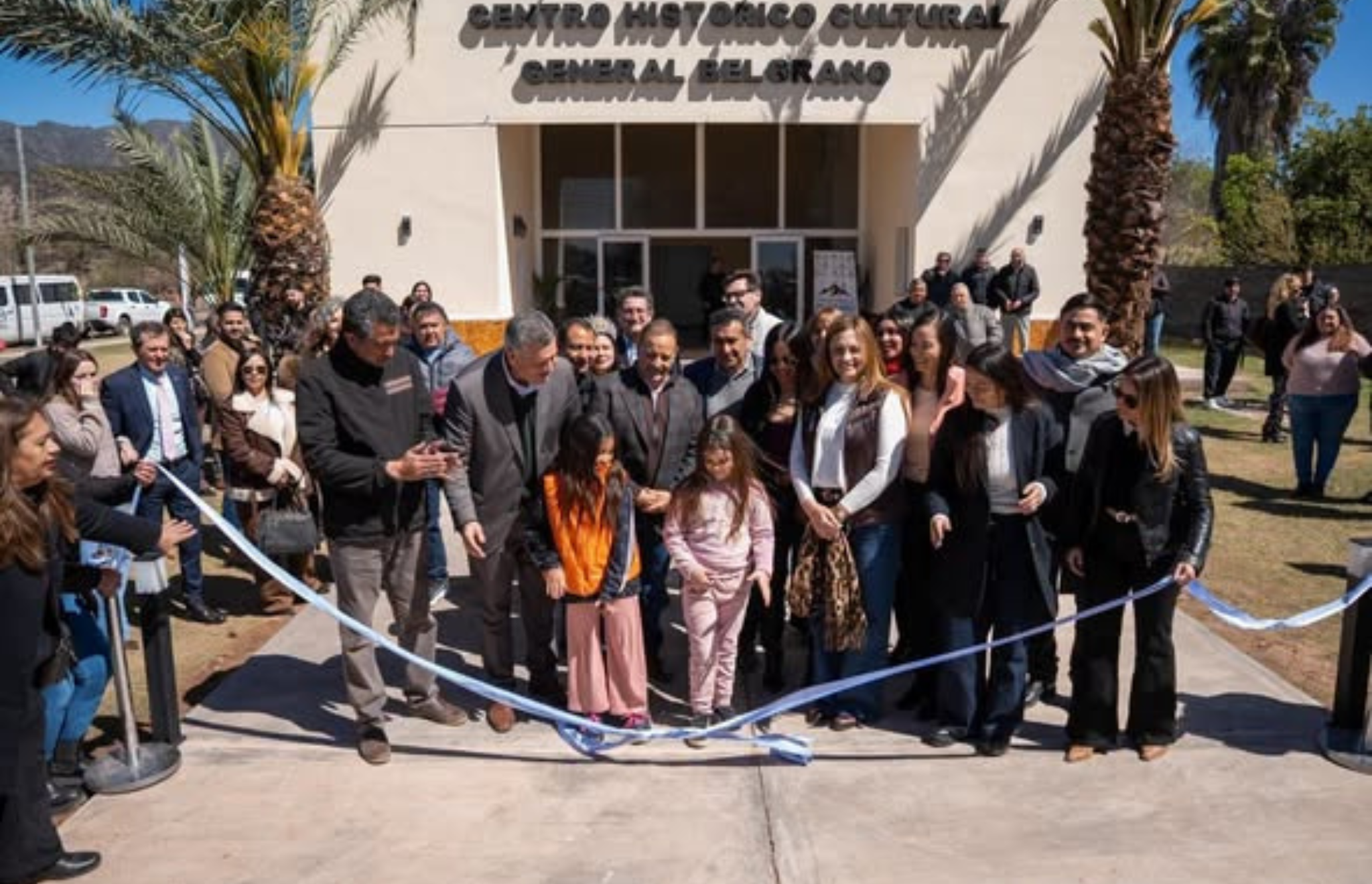 QUINTELA INAUGURÓ EL CENTRO HISTÓRICO CULTURAL DE OLTA Y ANUNCIÓ LA LICITACIÓN DE 32 NUEVAS VIVIENDAS