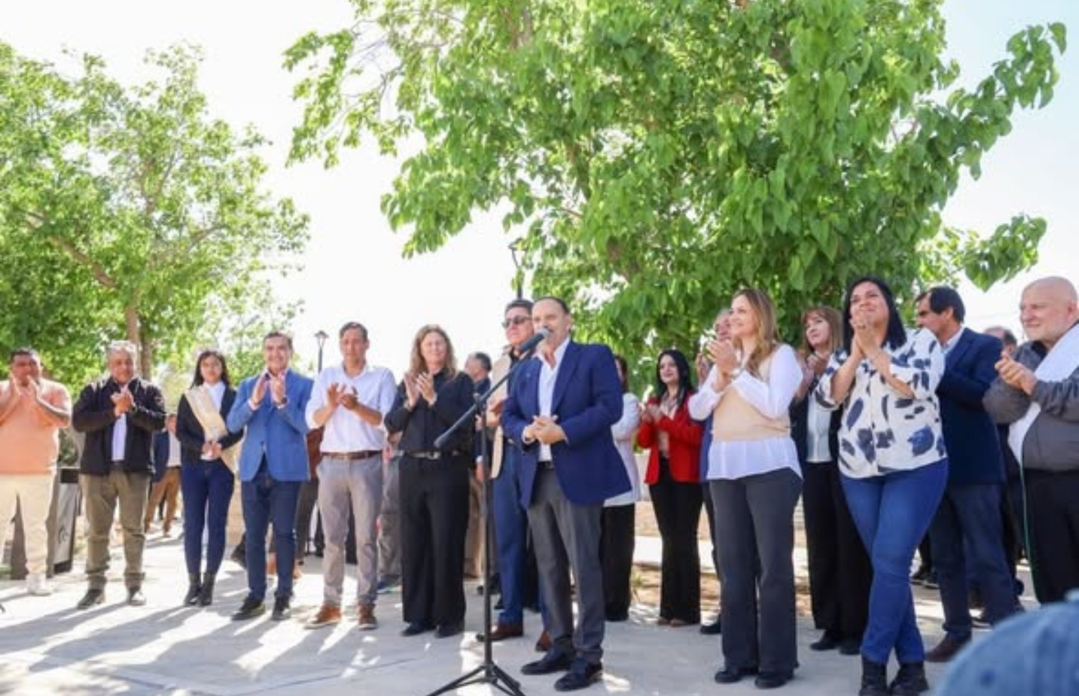 QUINTELA INAUGURÓ LA PLAZA DE ALPASINCHE Y RATIFICÓ EL COMPROMISO CON EL DESARROLLO DEL INTERIOR