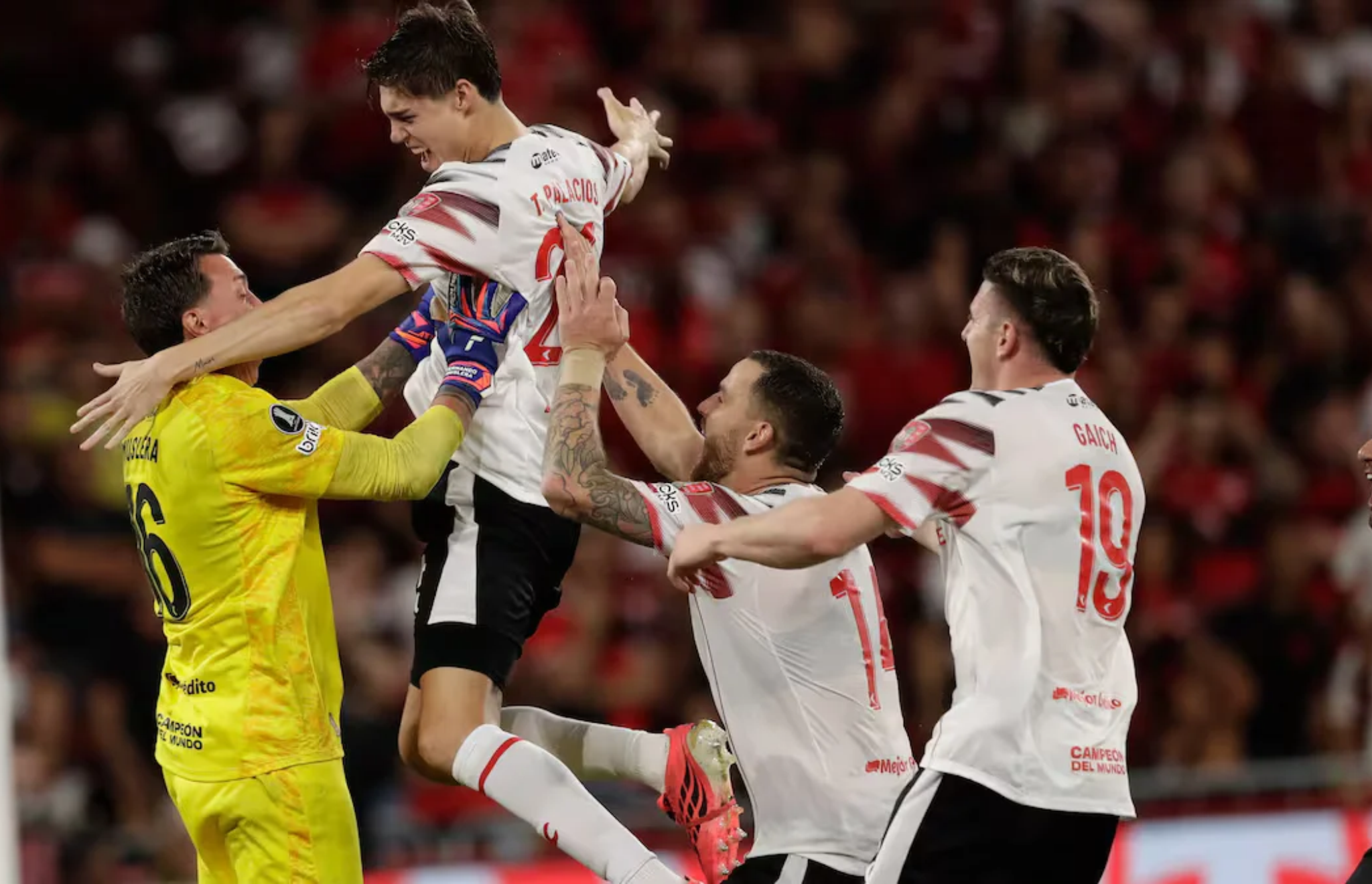ESTUDIANTES SE HIZO GRANDE EN EL MARACANÁ Y ESTÁ EN LA FINAL DE LA COPA LIBERTADORES
