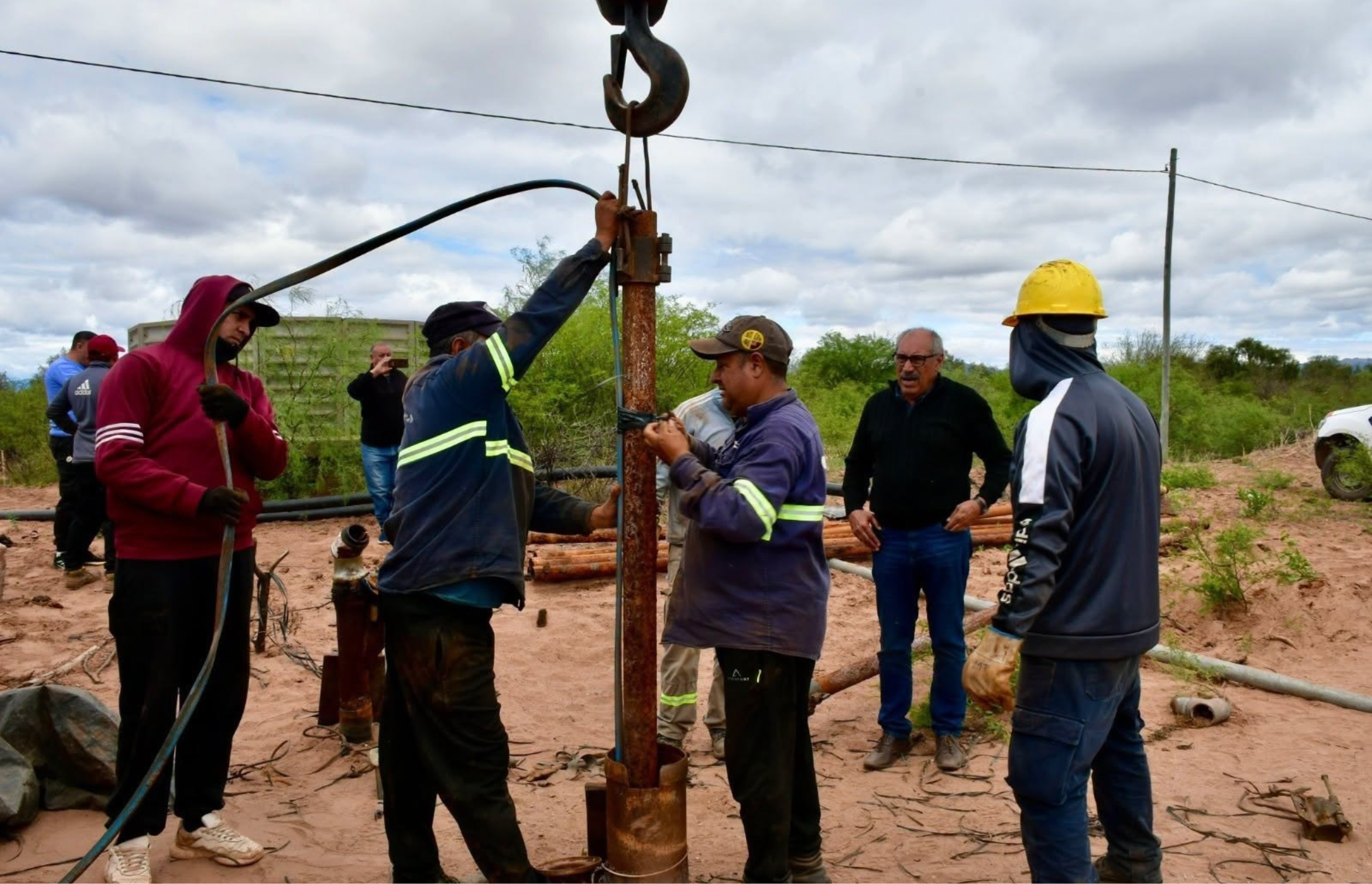 LA PROVINCIA Y EL MUNICIPIO DE INDEPENDENCIA ACORDARON OBRAS PARA MEJORAR EL ABASTECIMIENTO DE AGUA EN PATQUÍA