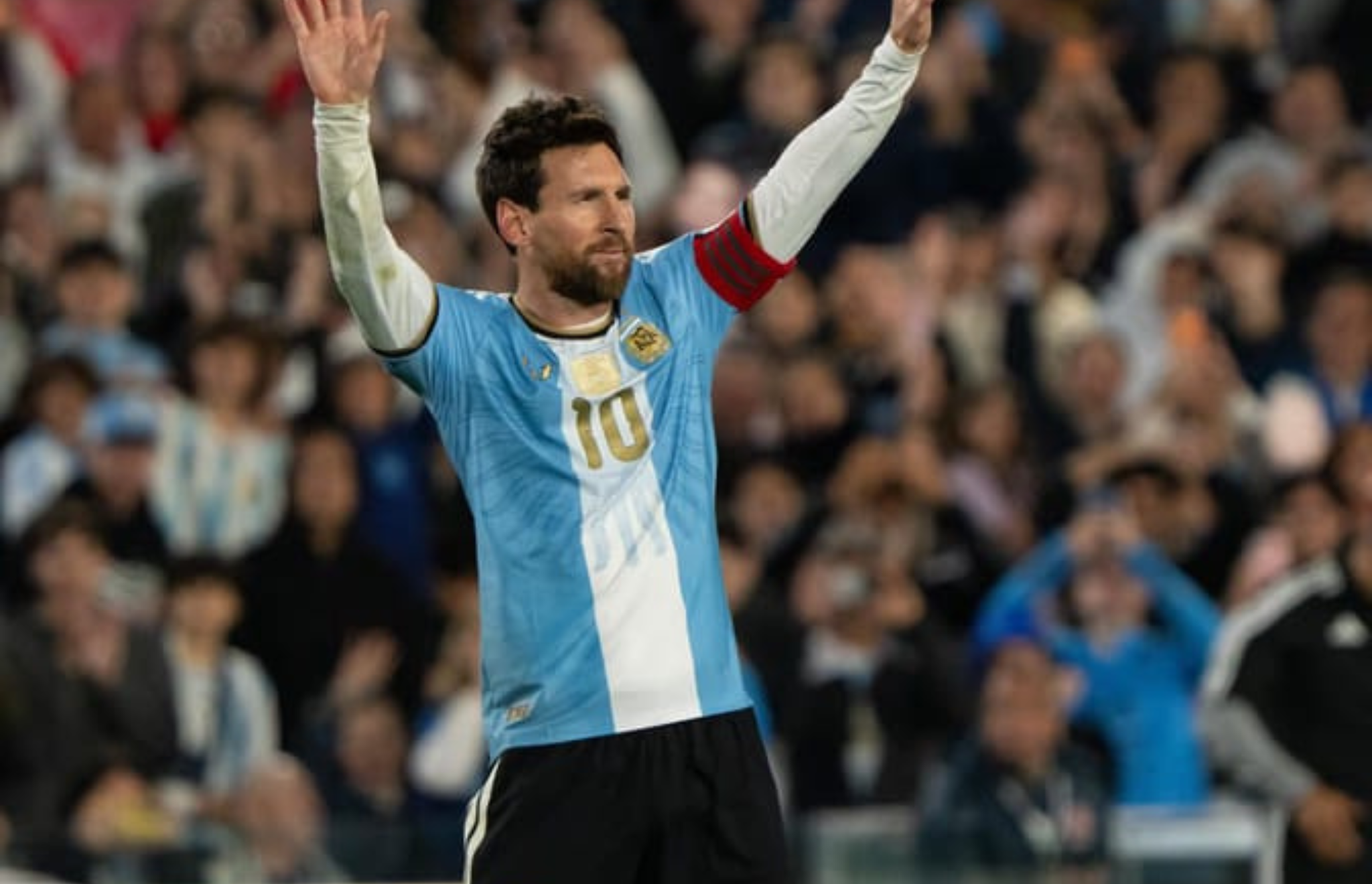 GRACIAS ETERNAS: MESSI SE DESPIDIÓ DE LA SELECCIÓN EN UNA NOCHE A PURA EMOCIÓN